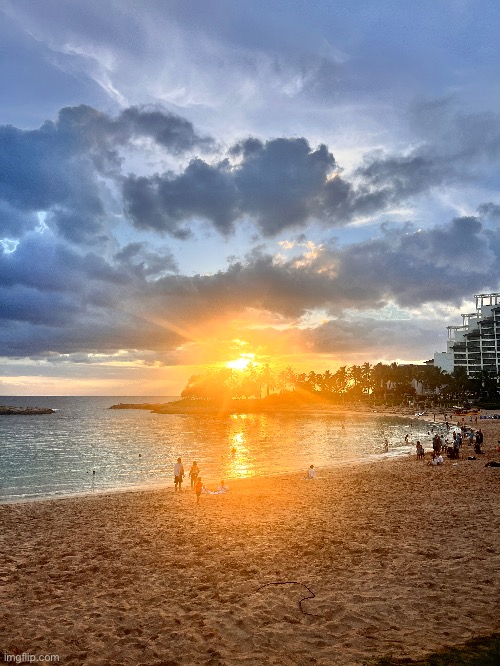 Cool sunset from Hawaii | image tagged in sunset,hawaii | made w/ Imgflip meme maker