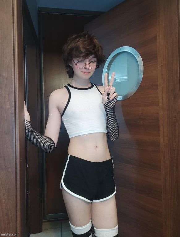 guys this is my face reveal pls be nice >w< | made w/ Imgflip meme maker