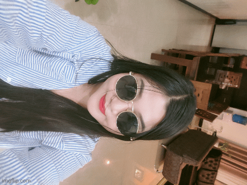 chelle | image tagged in gifs,i love you | made w/ Imgflip images-to-gif maker