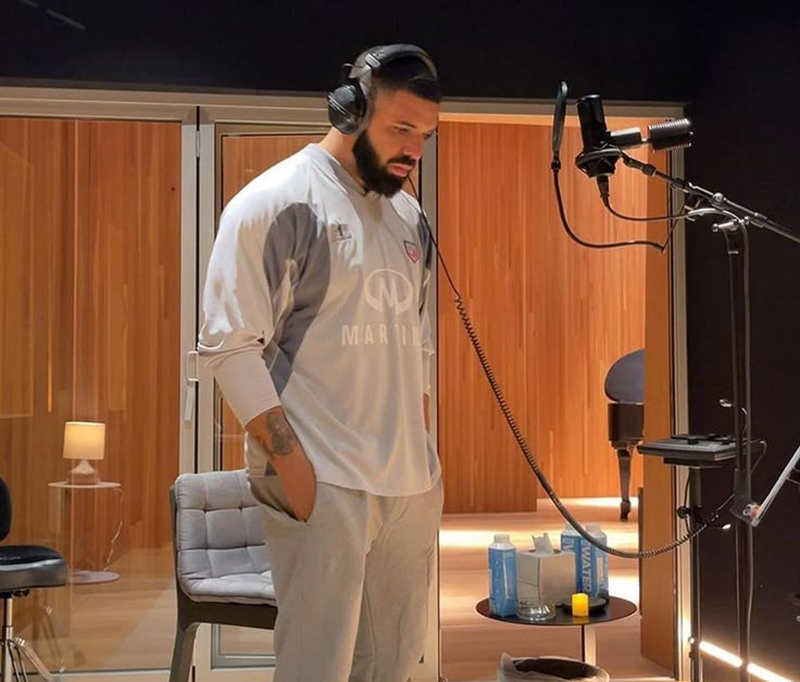 Drake Blank Meme Template