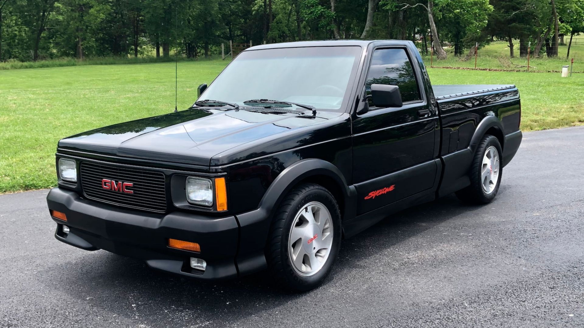 1991 GMC Syclone: 0-60 4.6 Seconds | image tagged in gmc syclone,gmc,pickup,cars | made w/ Imgflip meme maker