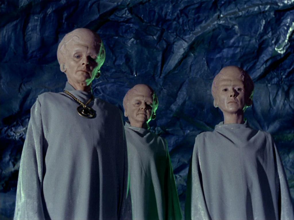 BIG HEAD ALIENS Blank Meme Template