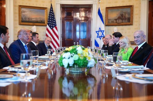 Trump at WH dinner Orange Face apostles Blank Meme Template
