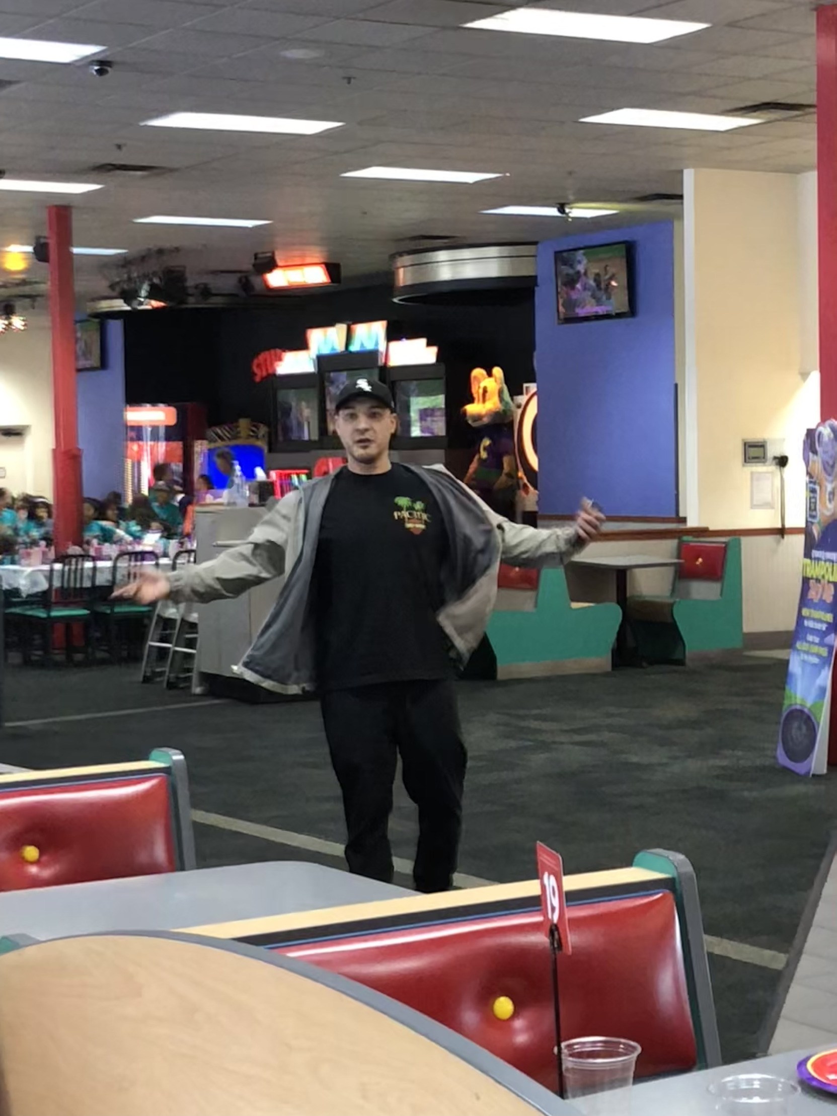 Chuck E Cheese Rat King Blank Meme Template