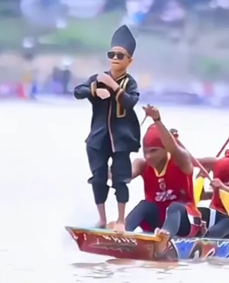 AuraFarmingBoatKid Blank Meme Template