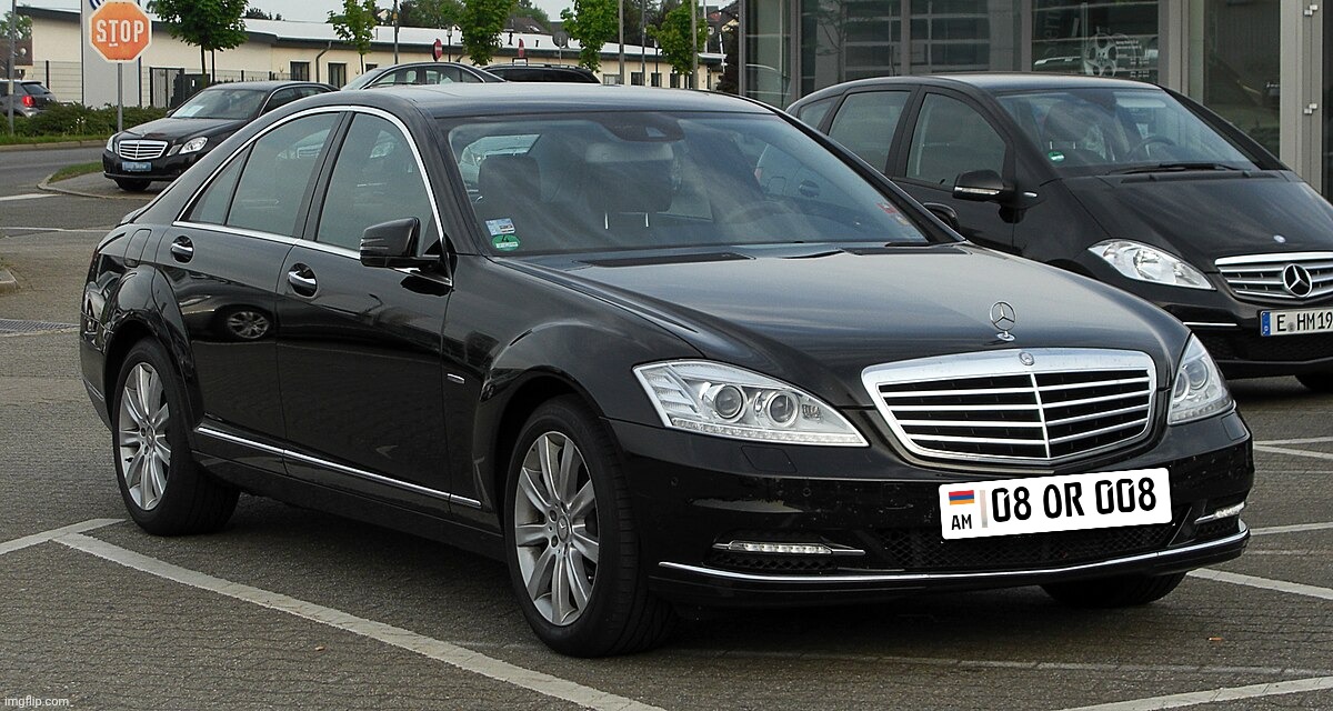 Mercedes-Benz S550 W221 4MATIC (Do You Know That One License Plate Cost 1.000.000֏) | image tagged in mercedes-benz w221 4matic,mercedes,armenia | made w/ Imgflip meme maker