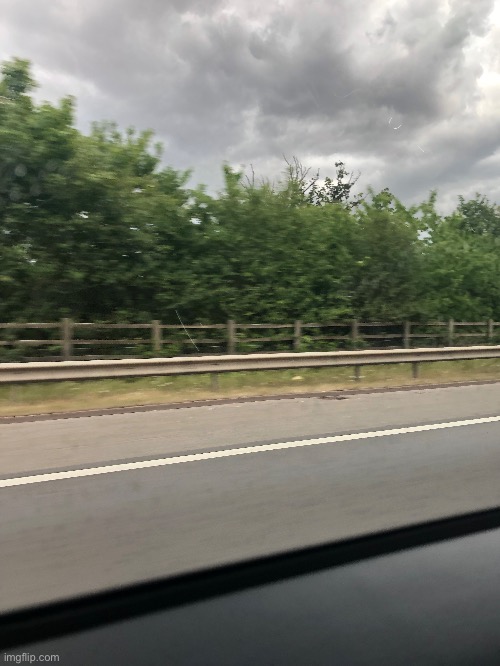 On the highway to London, I’m moving 70 kilometres as we speak | made w/ Imgflip meme maker
