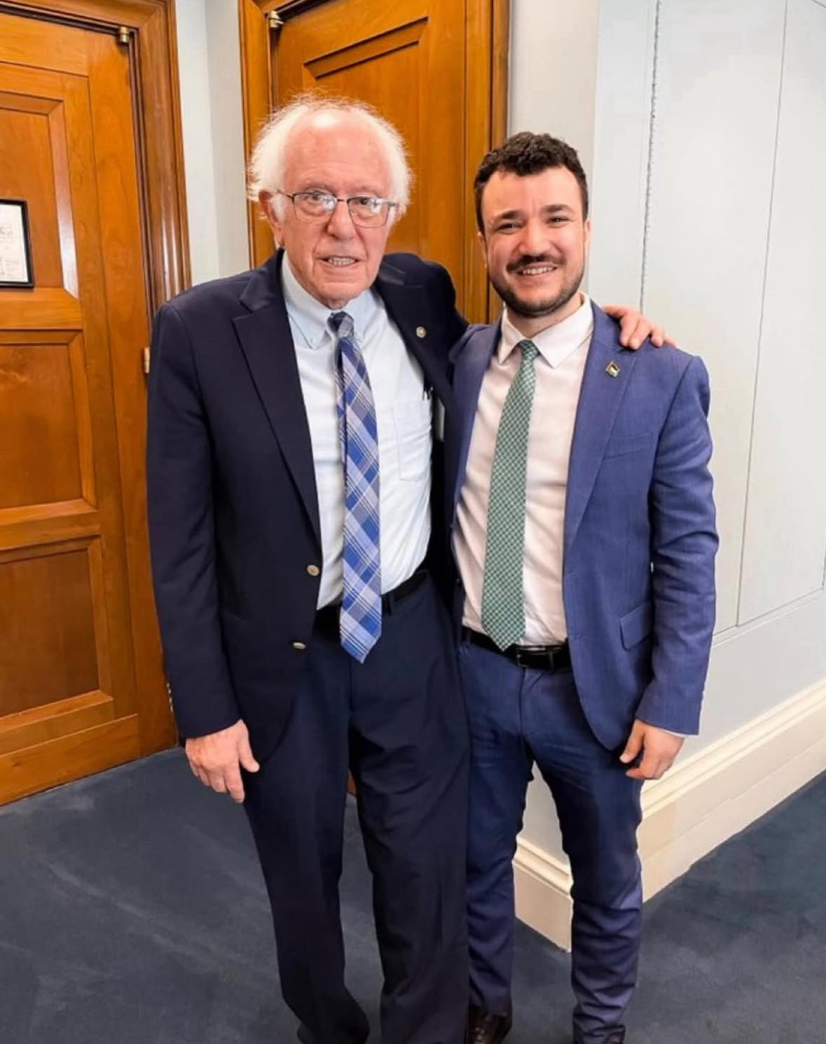 Bernie Bin Sanders Blank Meme Template