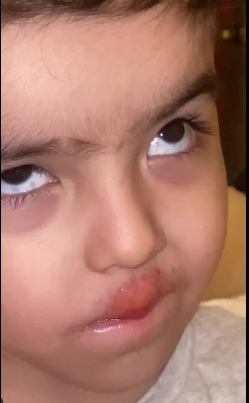 Estos sí Blank Meme Template