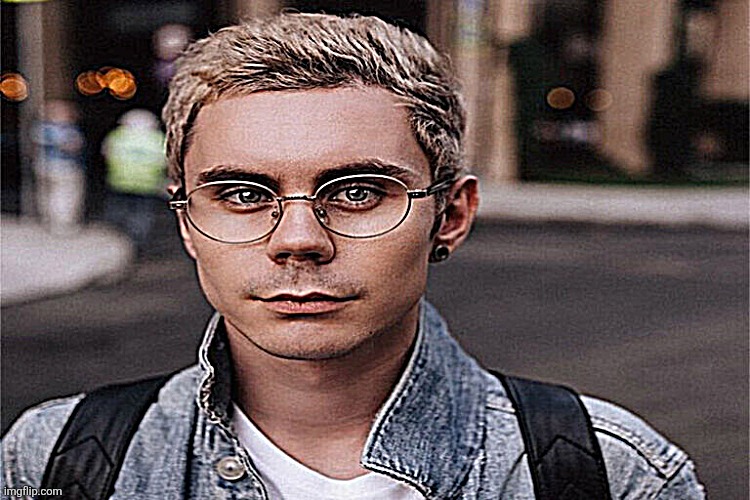 Smart man with glasses | image tagged in smart man with glasses | made w/ Imgflip meme maker