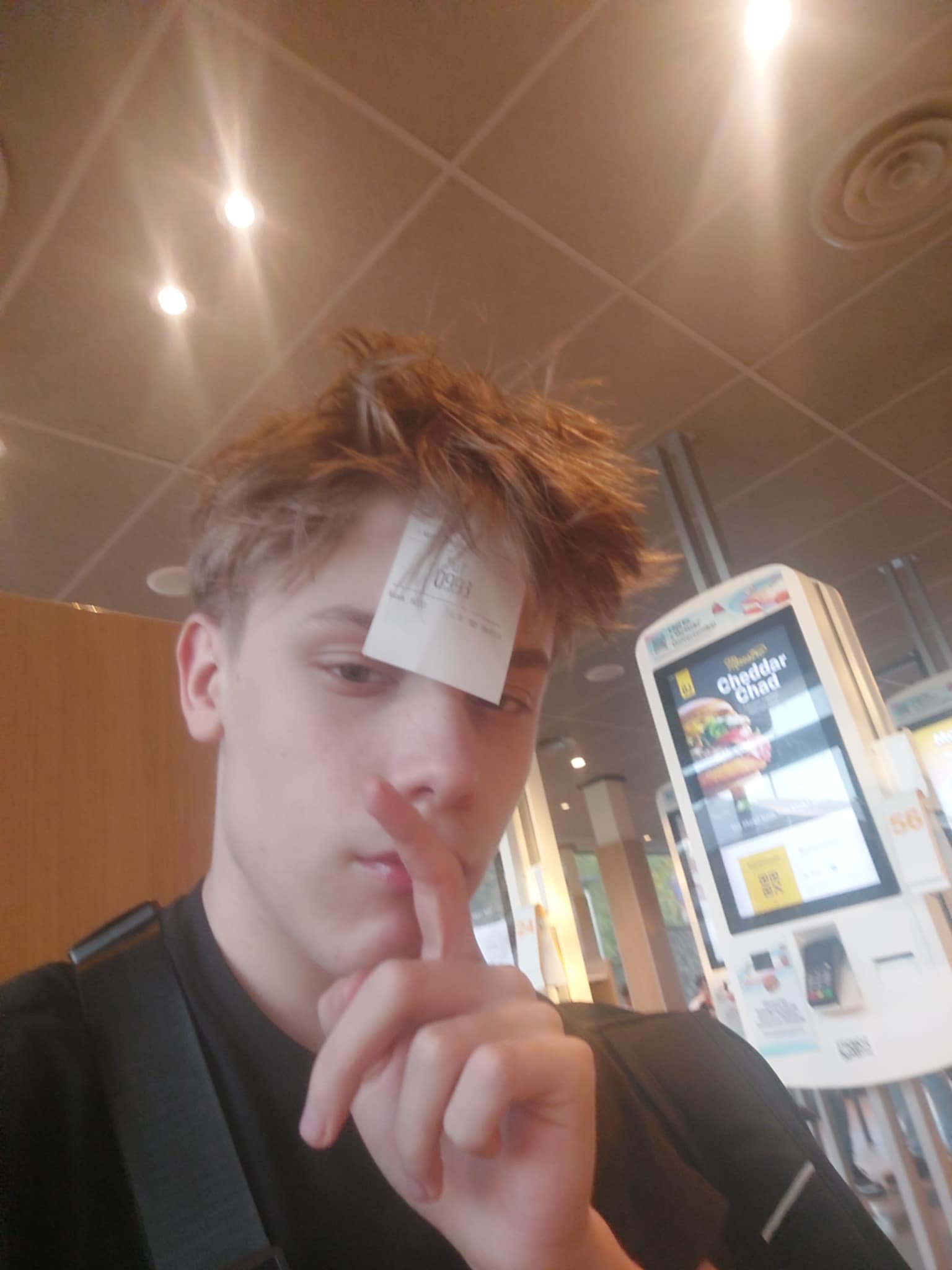 Kussolj Blank Meme Template