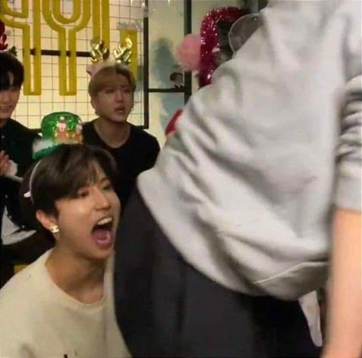 Stray kids Blank Meme Template