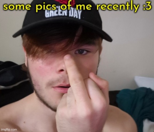 Why is scottish lad showing me the middle finger, is he gay? | image tagged in memes,shitpost,emo,snake,kojima,no one hears a word | made w/ Imgflip meme maker