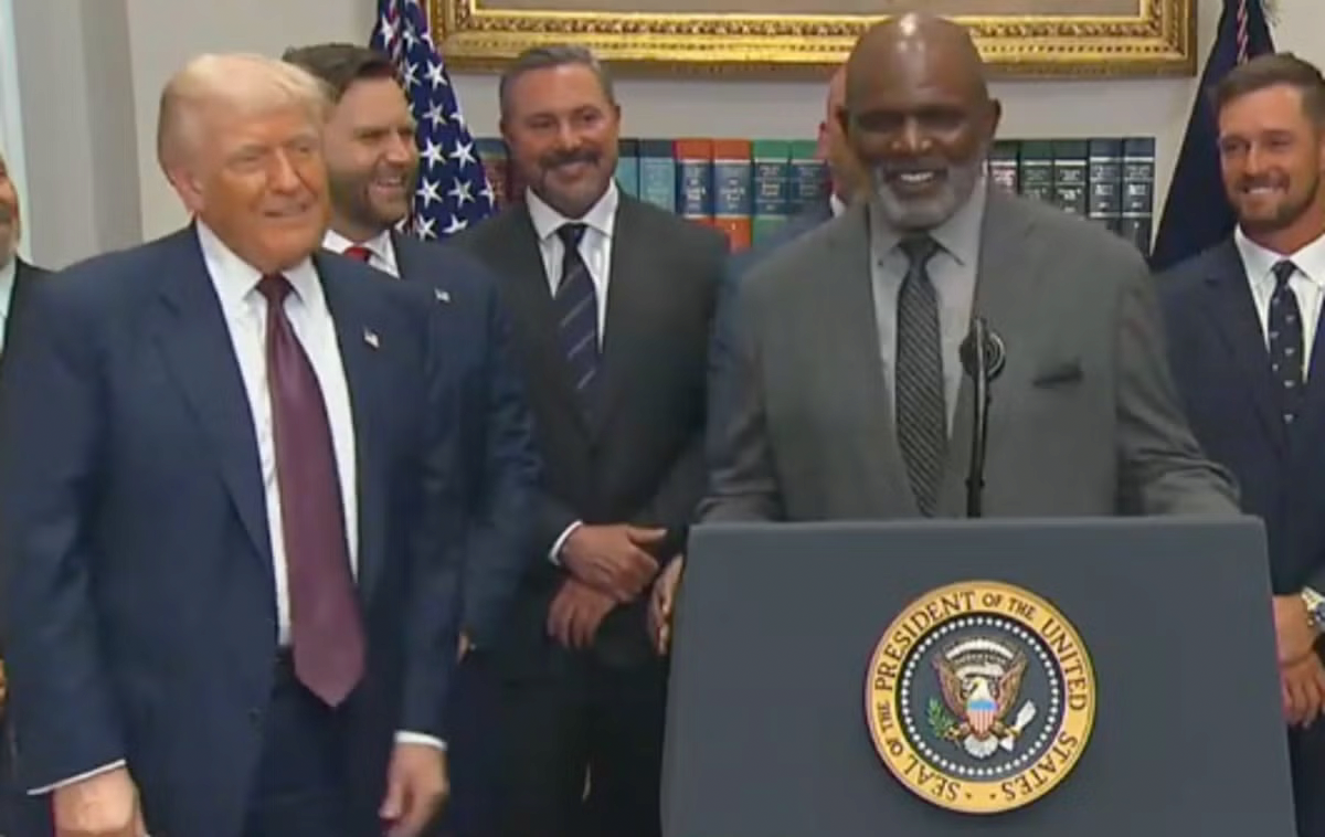 Trump Loves Taylor Blank Meme Template