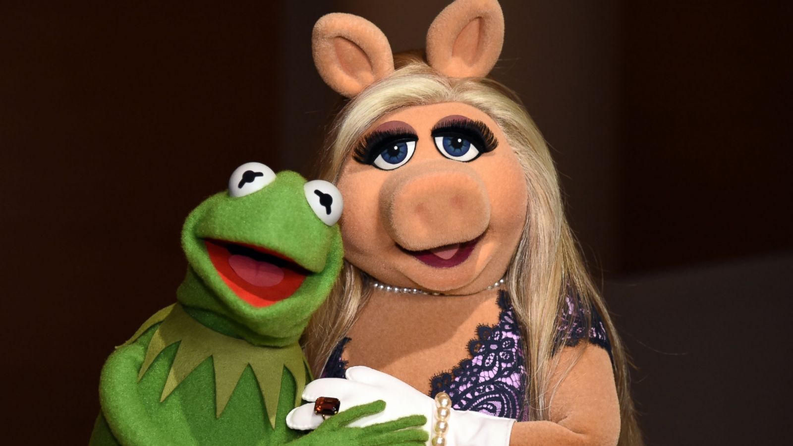 Kermit Ms Piggy Blank Meme Template
