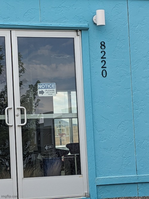 Design Fail 101 | image tagged in design fails | made w/ Imgflip meme maker