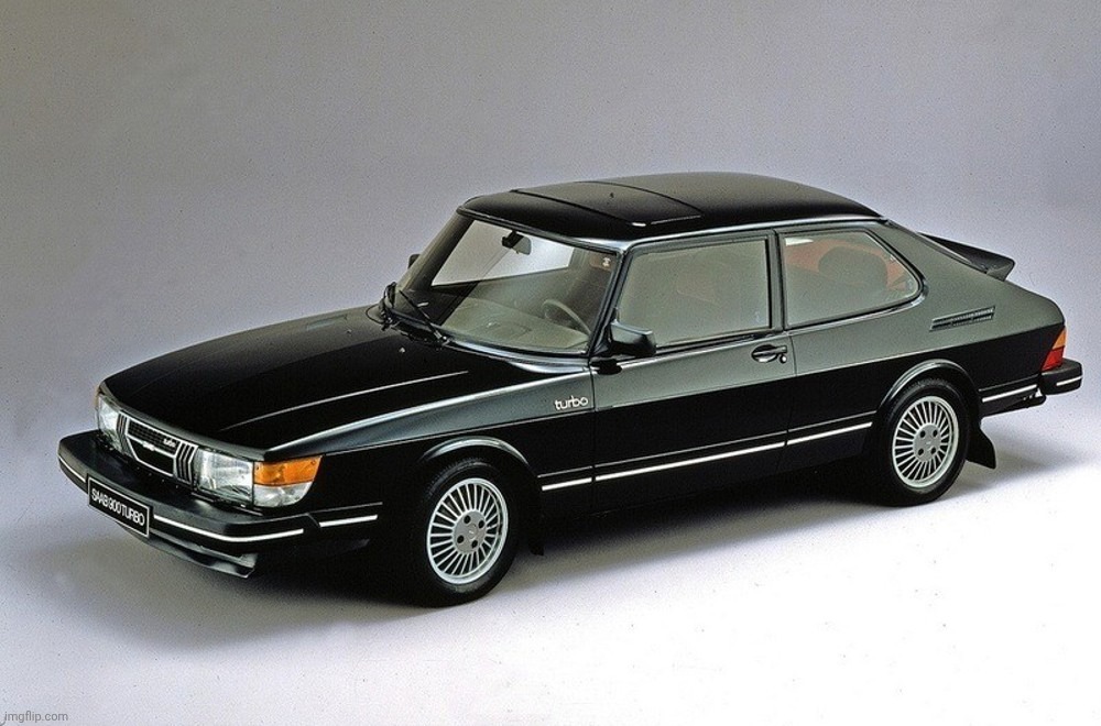 Saab 900 Turbo: Inline 4 Cylinder Single Turbo | image tagged in saab 900 turbo,saab,turbo | made w/ Imgflip meme maker