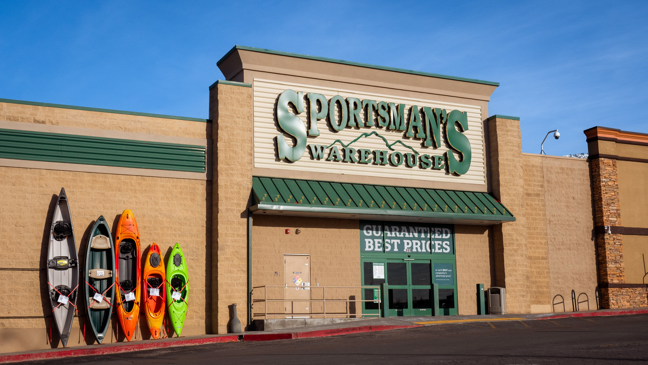 Sportsman’s Warehouse Blank Meme Template