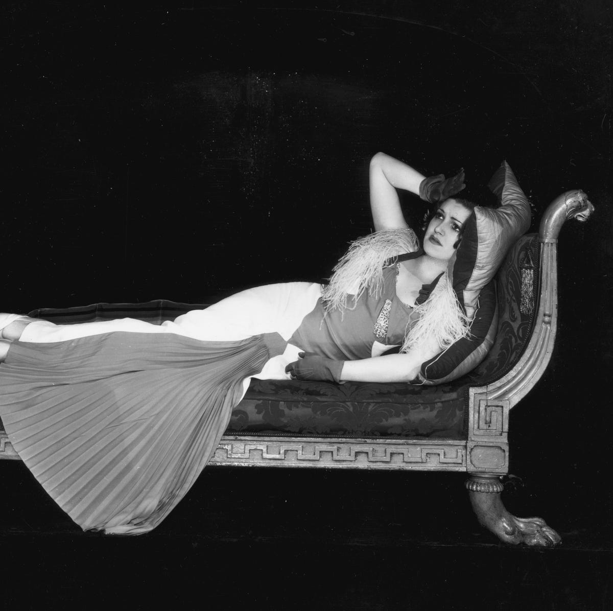 Fainting couch Blank Meme Template