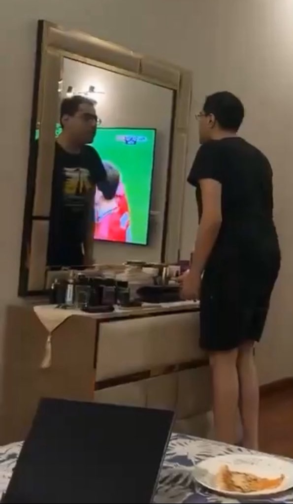 Mirror Blank Meme Template