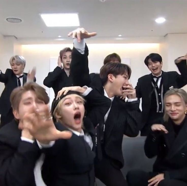 Straykids meme Blank Meme Template