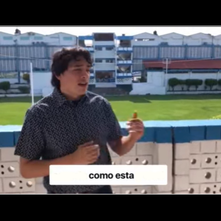 como esta Blank Meme Template