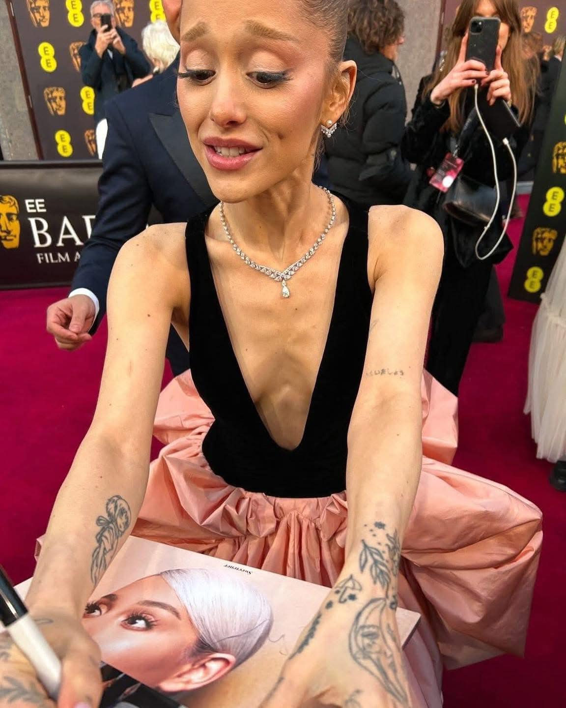 Ariana Blank Meme Template