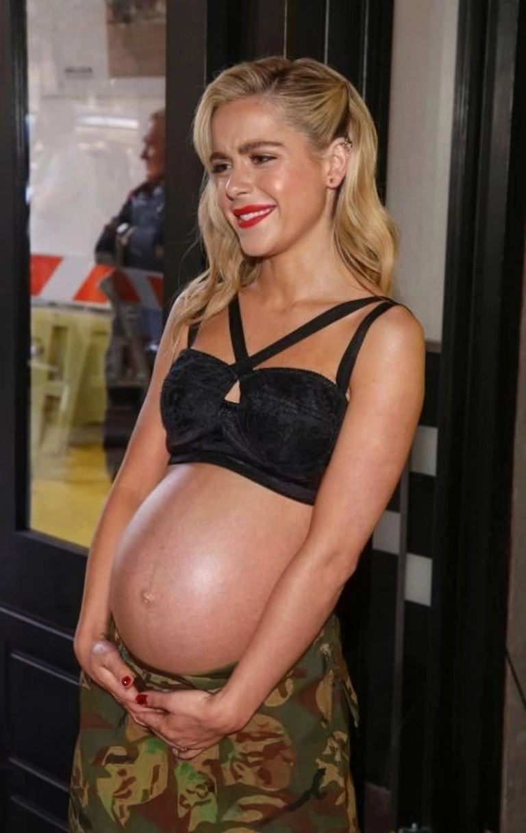 Pregnant Kiernan Shipka Blank Meme Template