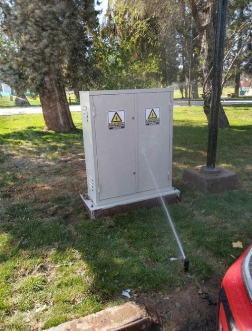 Uhhhhhhhhhhhhhhhhhhhh... | image tagged in design fails | made w/ Imgflip meme maker