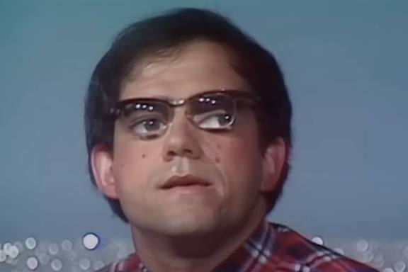 Les inconnus tournez ménage Blank Meme Template