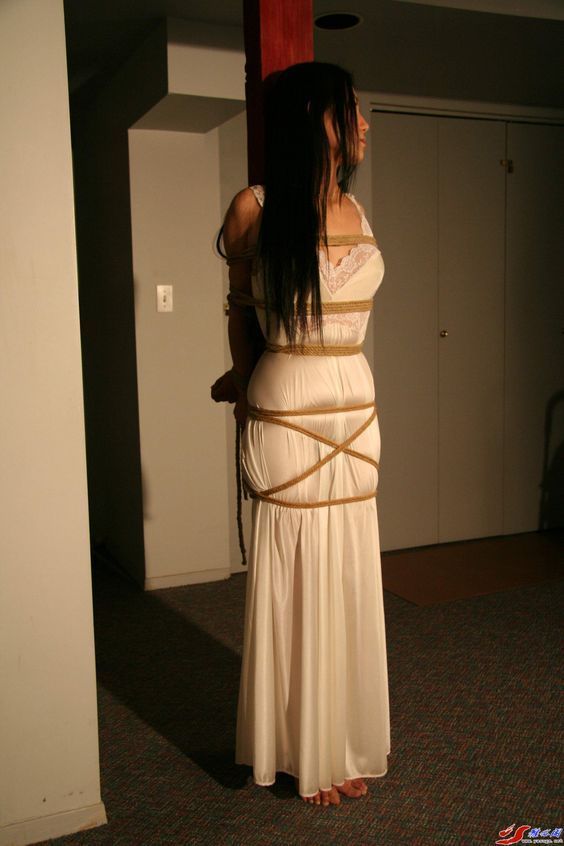 Tied to a pole Blank Meme Template