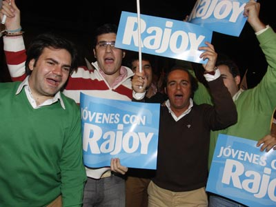 Jovenes con Rajoy / Casado / Feijoo Blank Meme Template