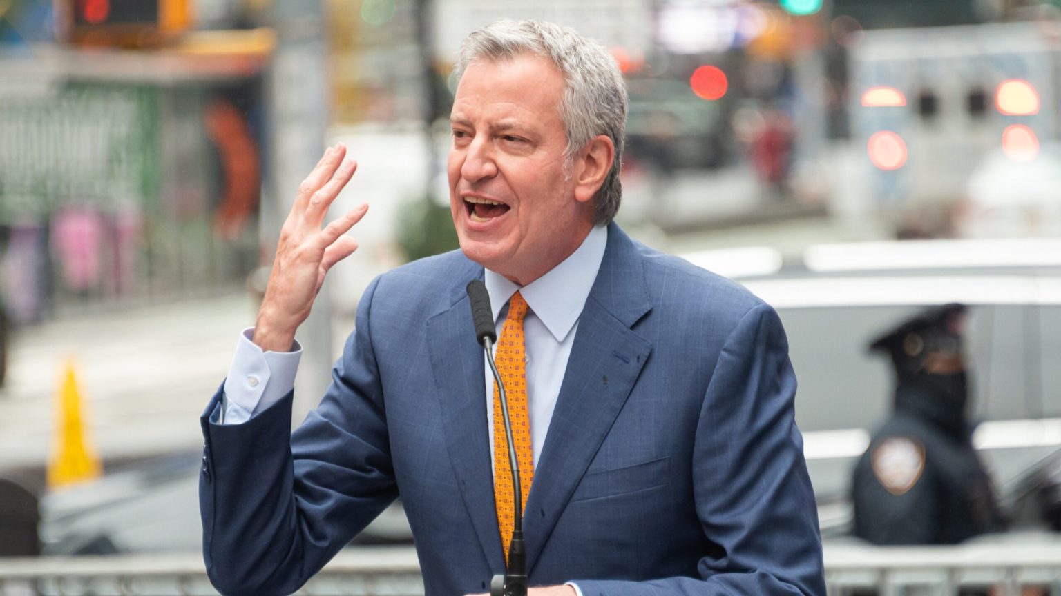 not so easy to find a mayor that doesn't suck shit Blank Meme Template