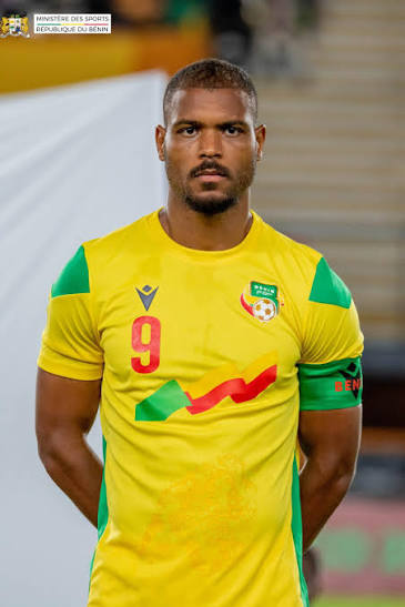 Steve Mounié Blank Meme Template