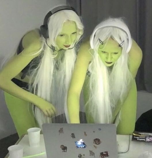 Aliens Blank Meme Template