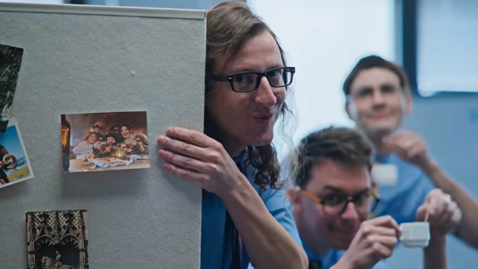 TIKAWAHUKWA Blank Meme Template