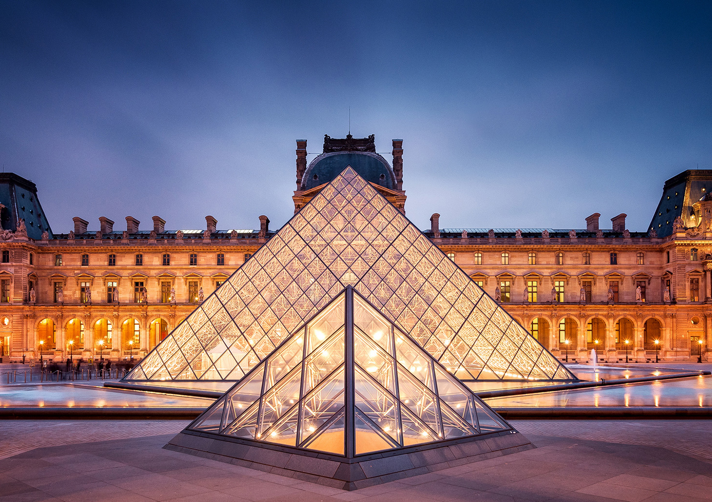 Louvre Blank Meme Template