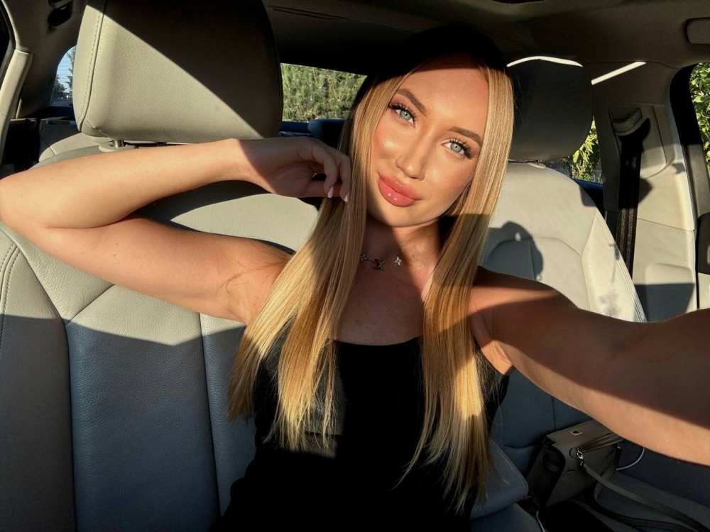 Gorgeous Young Slavic Girl (18+) Blank Meme Template