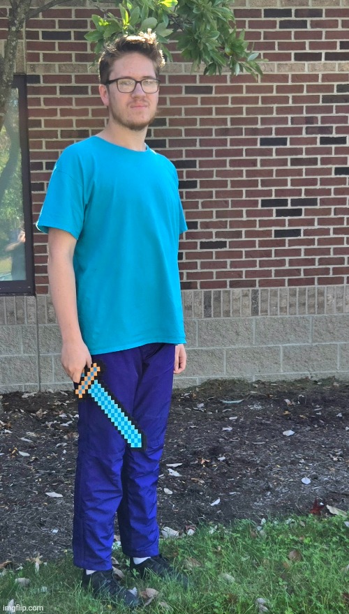 I dressed up as Steve for Halloween | image tagged in minecraft steve,steve,i am steve,halloween | made w/ Imgflip meme maker