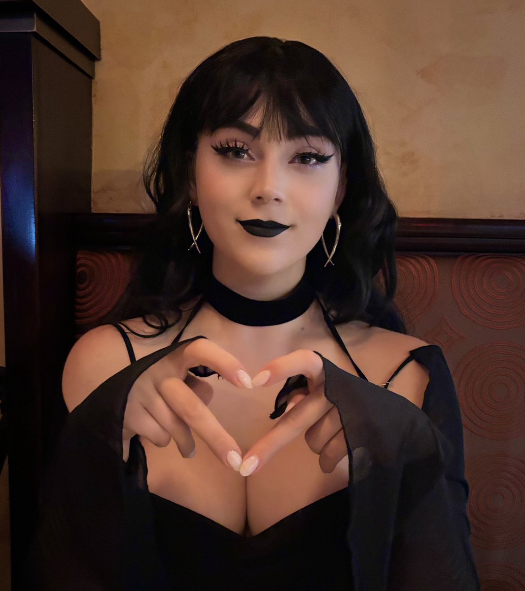 Nice goth chick Blank Meme Template