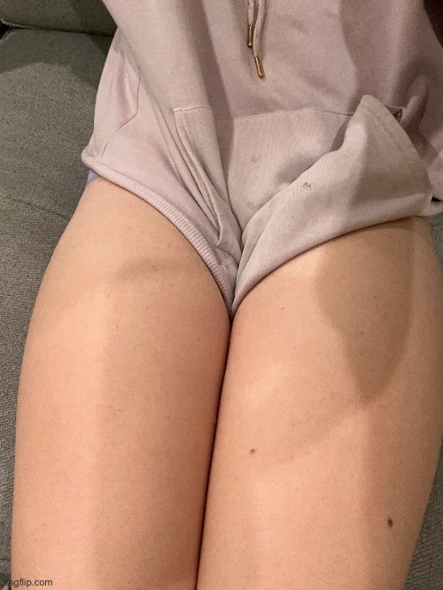 <3 | image tagged in thighs,thicc,thick,cute | made w/ Imgflip meme maker