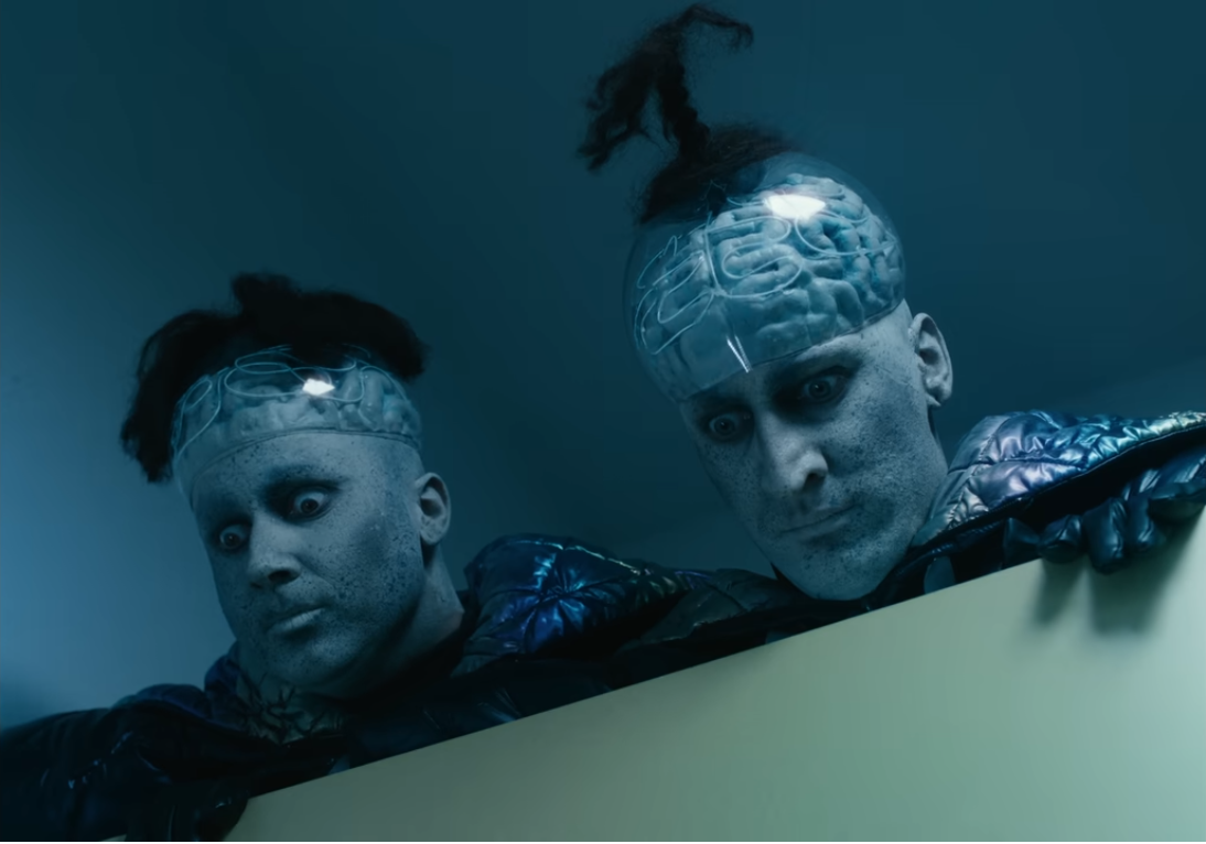 Tanzneid aliens peeking Blank Meme Template