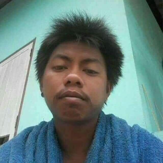 Banda algun corte que me recomienden?? Blank Meme Template