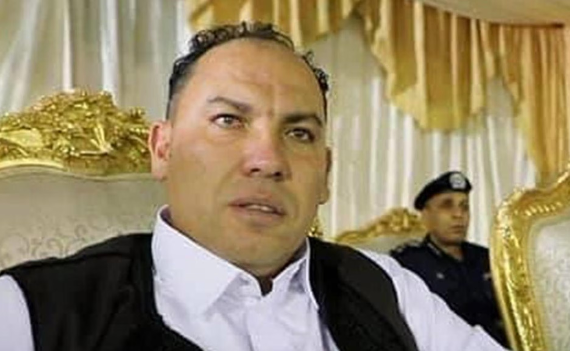 Al Masri Neomelodico Blank Meme Template