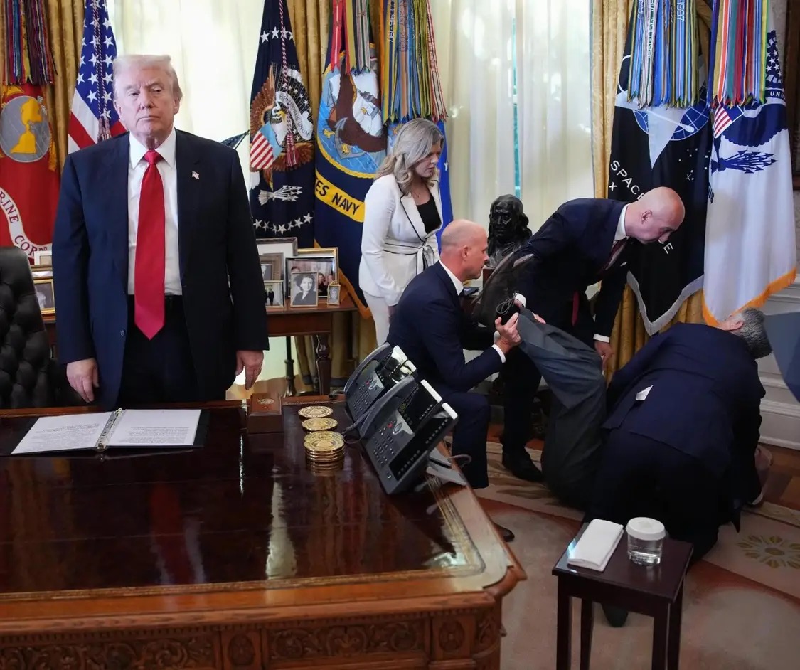 Sociopath trump Blank Meme Template