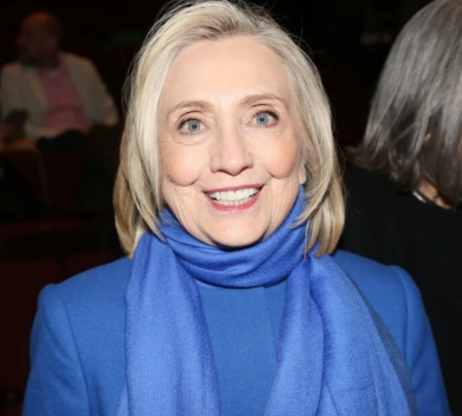 Hillary Heart Throb Gorgeous I'm so in Love Blank Meme Template