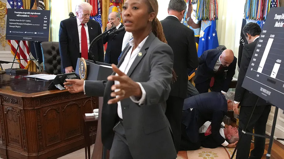 Donald Trump dazed confused Gordon Findlay fainting MAGA Blank Meme Template