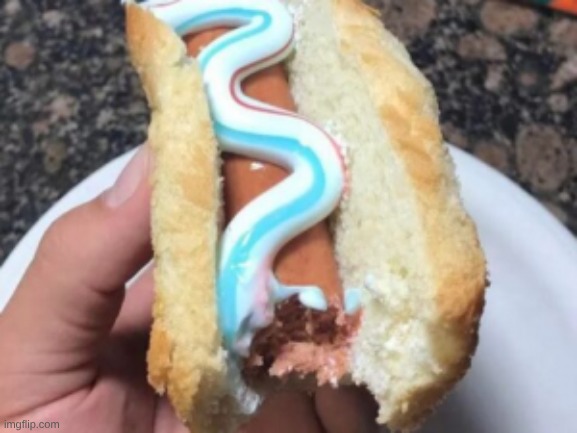 That's why my mouth tasted like ketchup when I went to bed | image tagged in toothpaste hotdog,ew | made w/ Imgflip meme maker