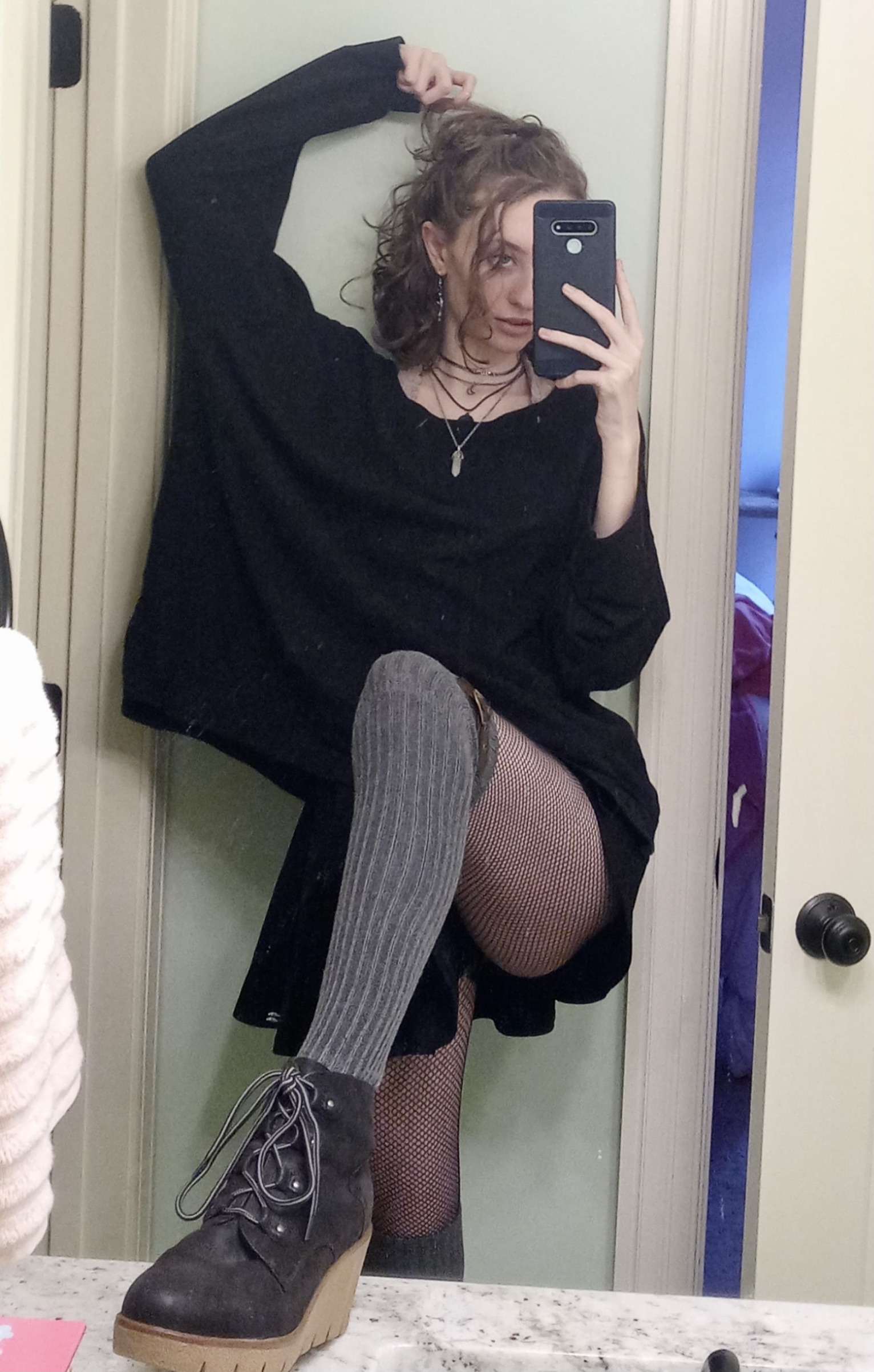 Maureen [BubTheTub] Cute Babe Sexy Legs! Blank Meme Template