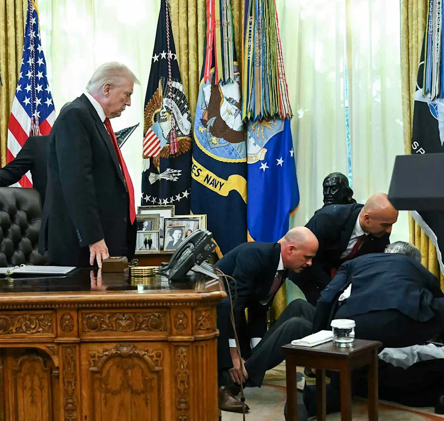 Trump oval office collapse Blank Meme Template